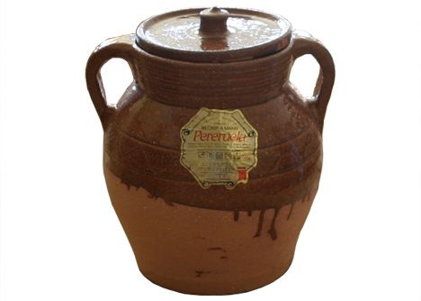 Ancien pot avec deux poignes